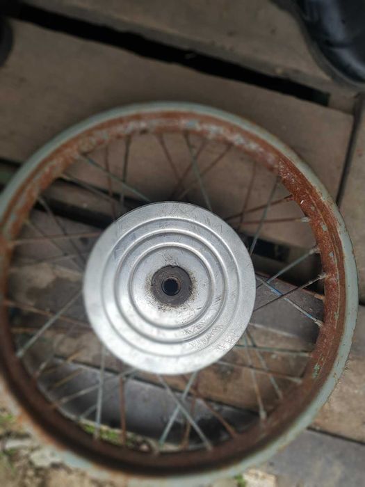 Колесо на Иж 2 шт