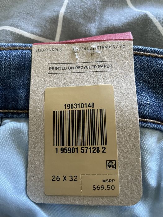 Джинси Levis 314  SHAPING STRAIGHT оригінал