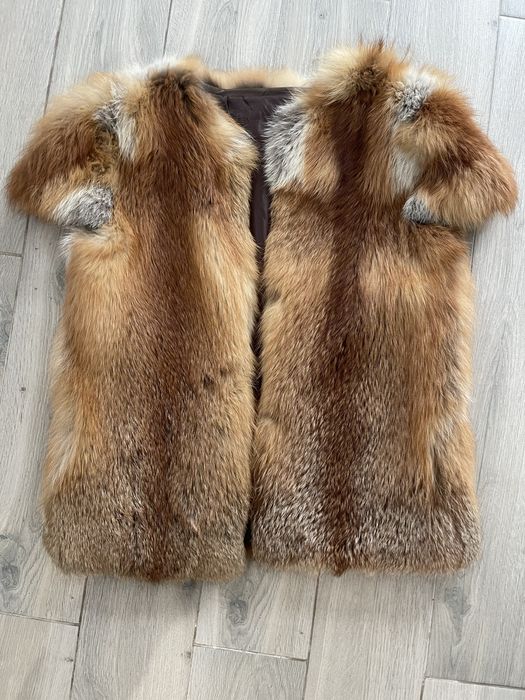 Жилетка з натуральноі лисиці