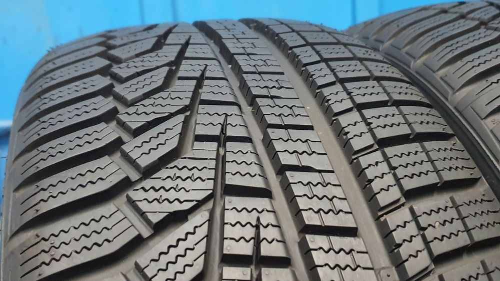 4 x 215/40 R17 Sprzedam opony zimowe Hankook ! Rok 2020