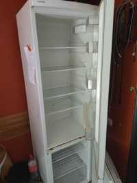 Двухкамерный холодильник Privileg 90762
