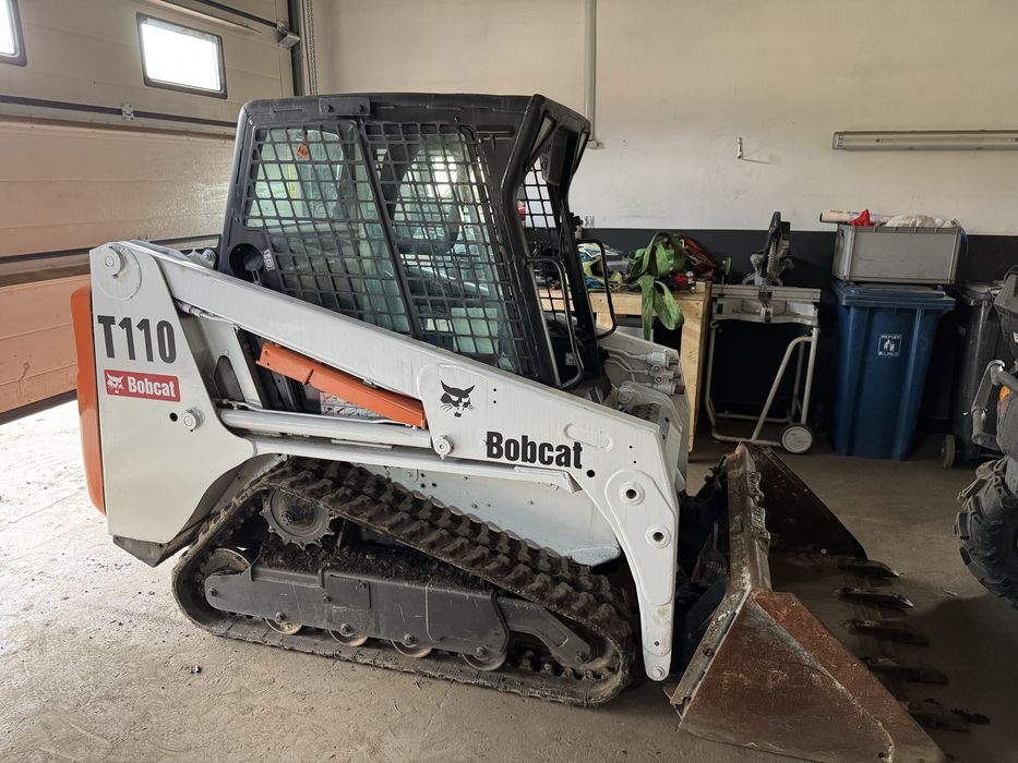 Miniladowarka bobcat t 110 gasienicowa zamiana na ladowarke cat kolowa