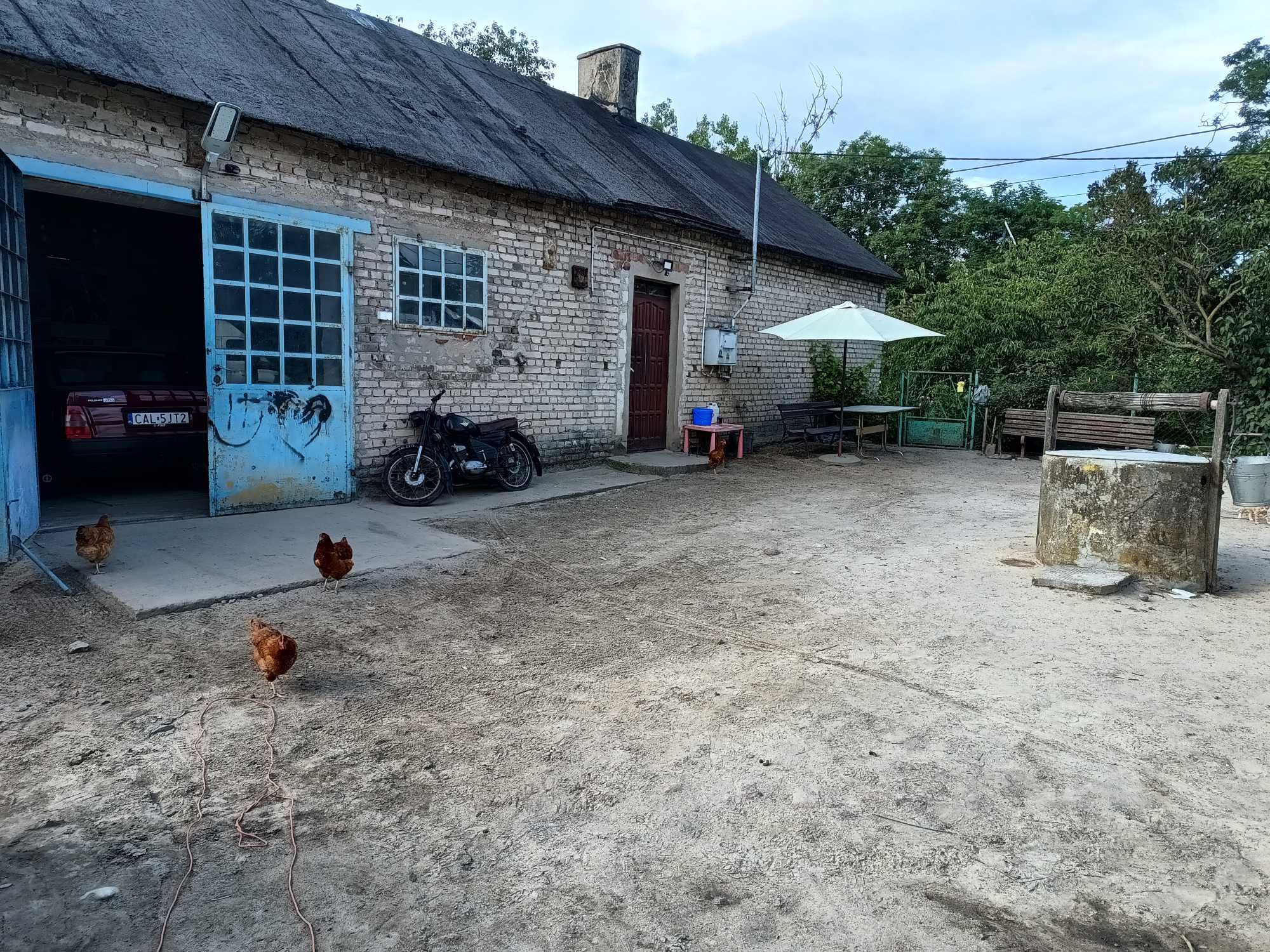 Dom z działką rolną 1ha ze stawem i drzewami owocowymi