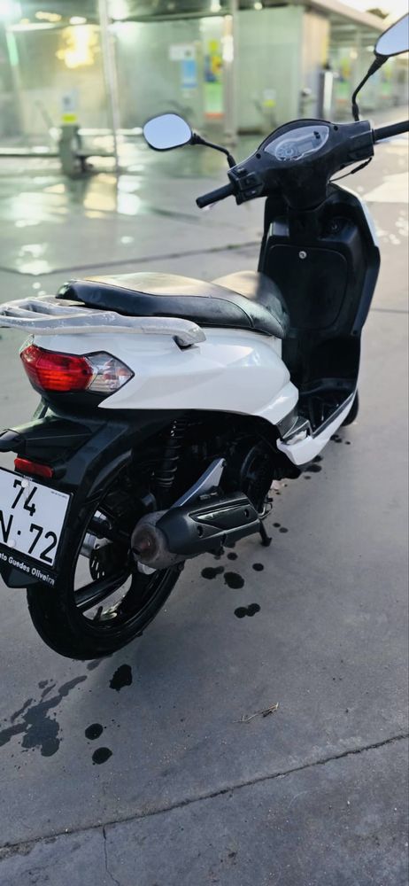 Peugeot tweet 125