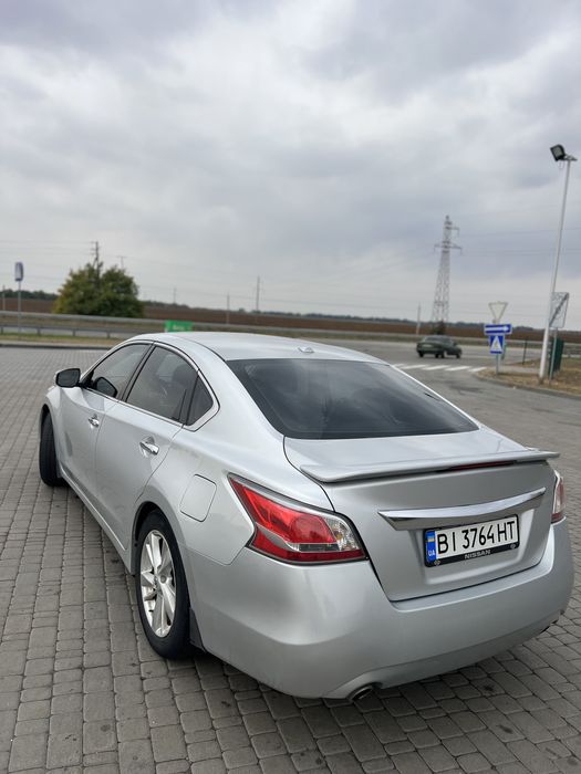 Продам Nissan altima 2014 2.5