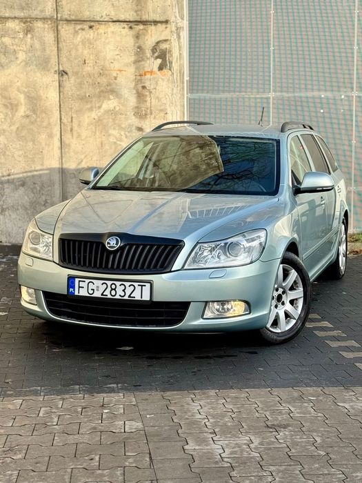 Skoda Octavia 1.8TSI 156 Koni Klimatronik Bi-Xenon Bezwypadkowa Alu Duza Navi