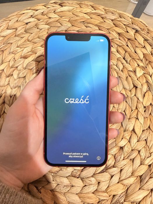 iPhone 13 - Product RED