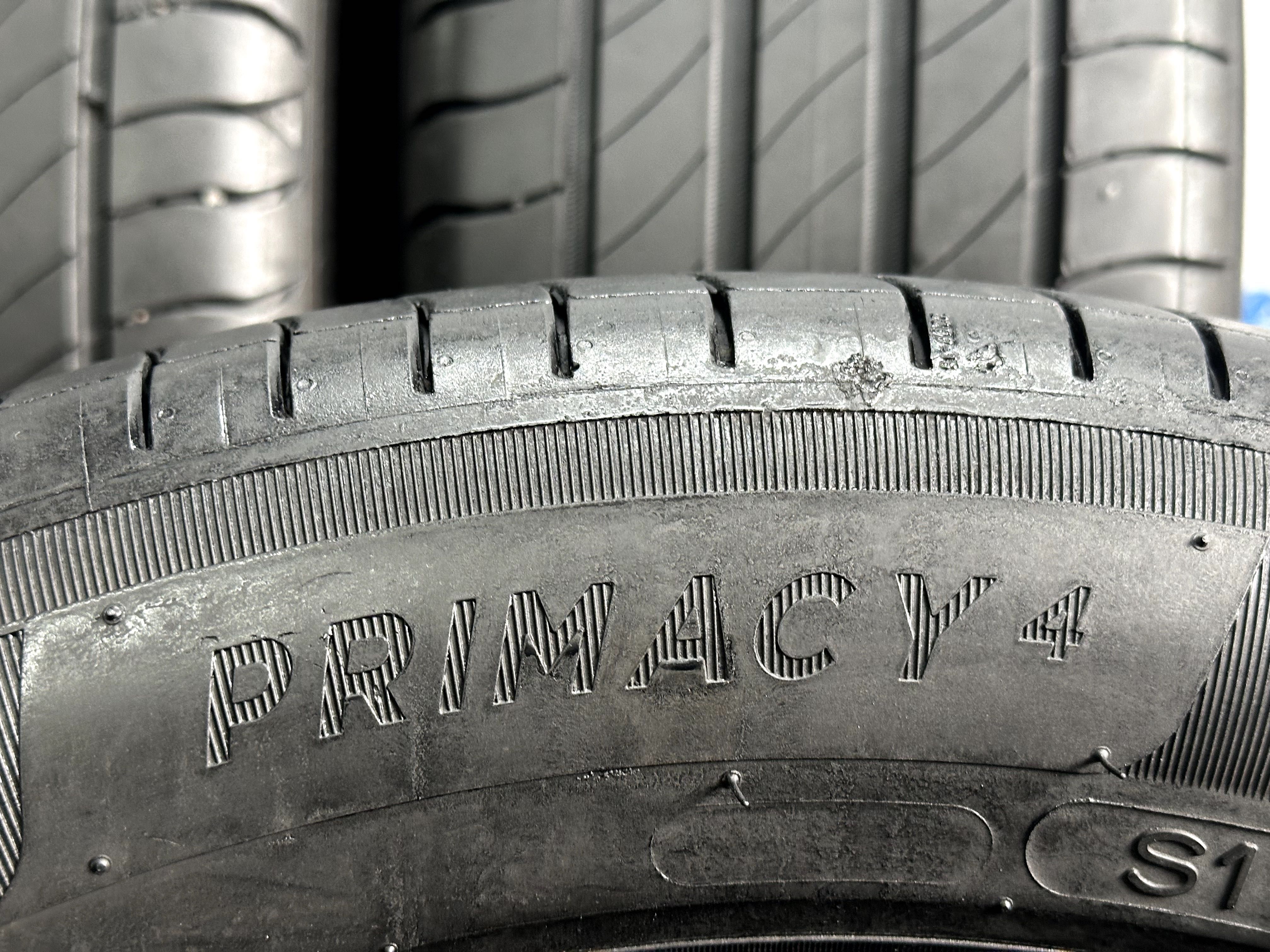 Літні шини 215 55 R18 99V Michelin Primacy 4
