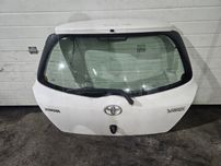 Yaris II Klapa Tył 068