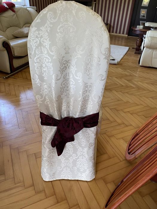 Krzesła do salonu Fameg 8 sztuk + pokrowce