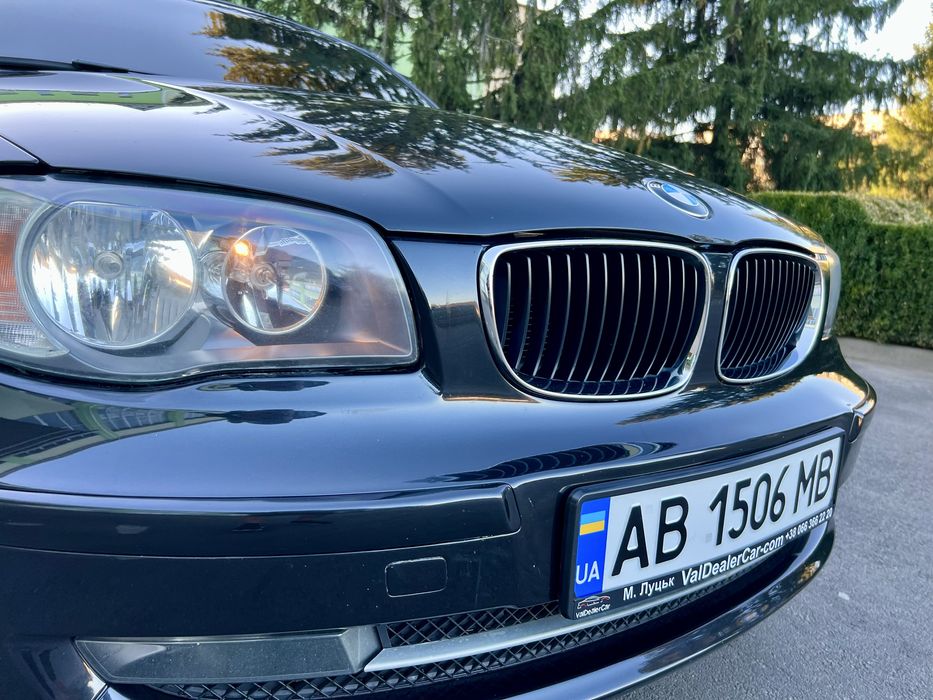 У продажy BMW 2.0 Бензин.Автомат