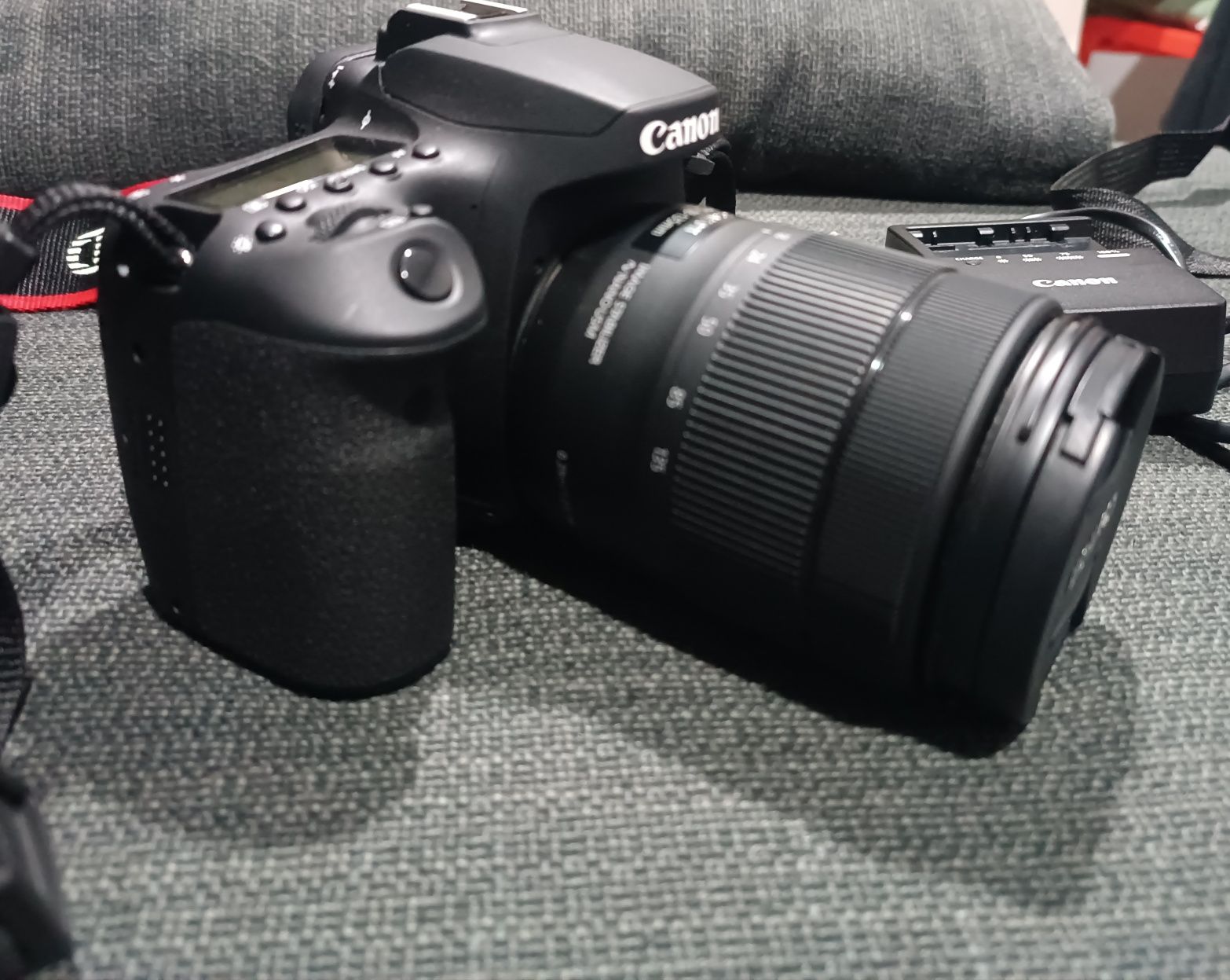 Câmara DSLR - Canon 90D