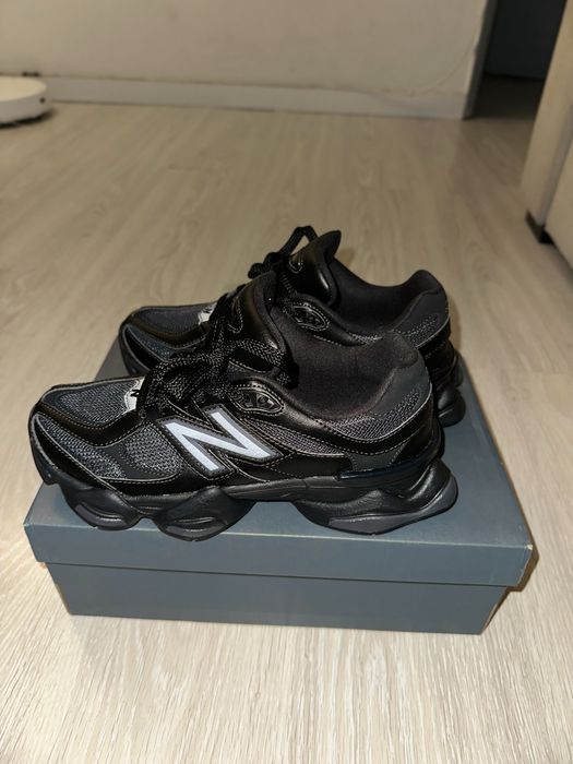 New Balance 9060 Black Edition