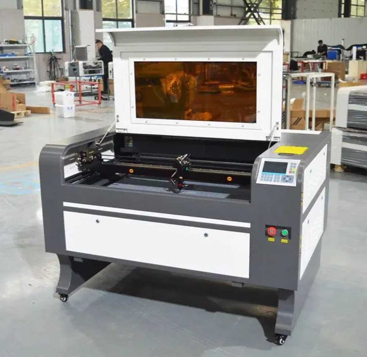 Лазерний верстат 1080 Reci 100 Вт CO2