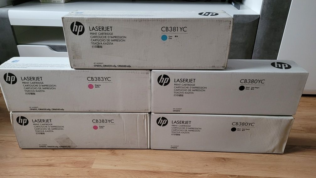 Nowy Toner HP LaserJet 8szt. CB380YC CB381YC CB382YC CB383YC