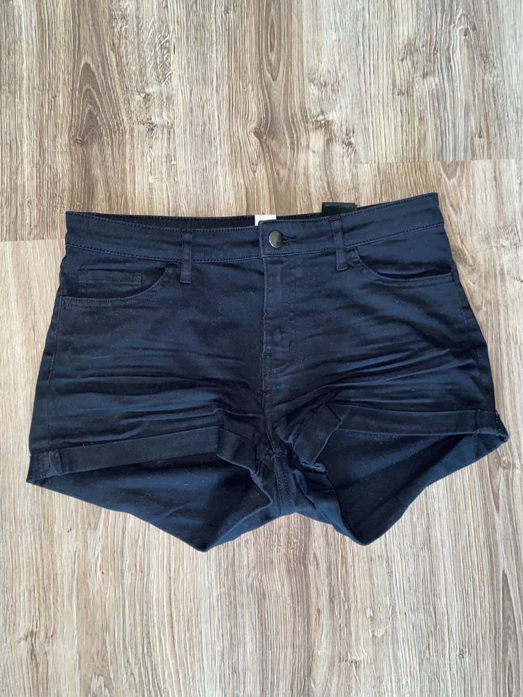 Krótkie czarne spodenki jeansowe shorty H&M