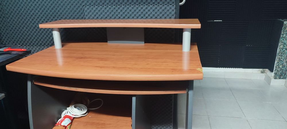 Vendo secretaria