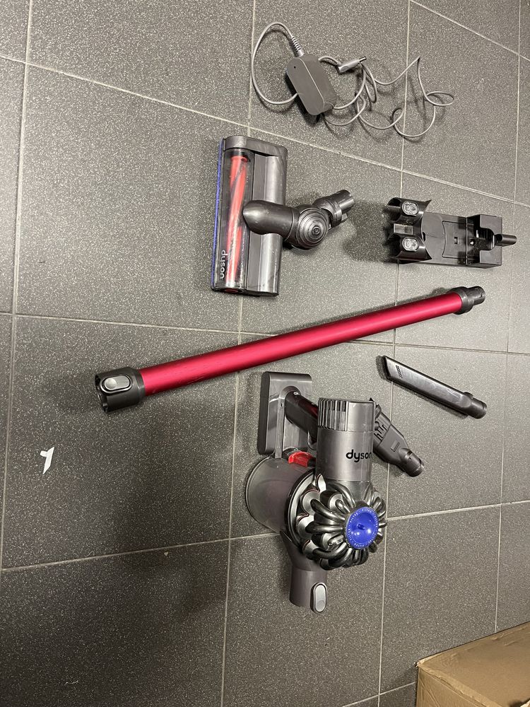 Dyson V6 odkurzacz pionowy bezworkowy