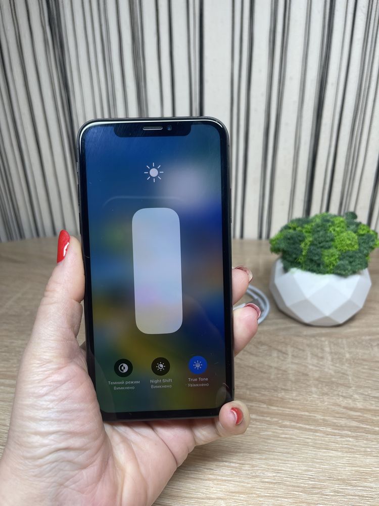 Iphone X 64гб хороший стан