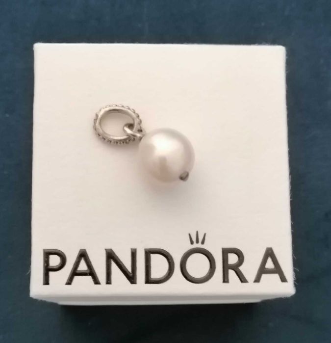 Pandora biżuteria zestaw i saszetka nerka