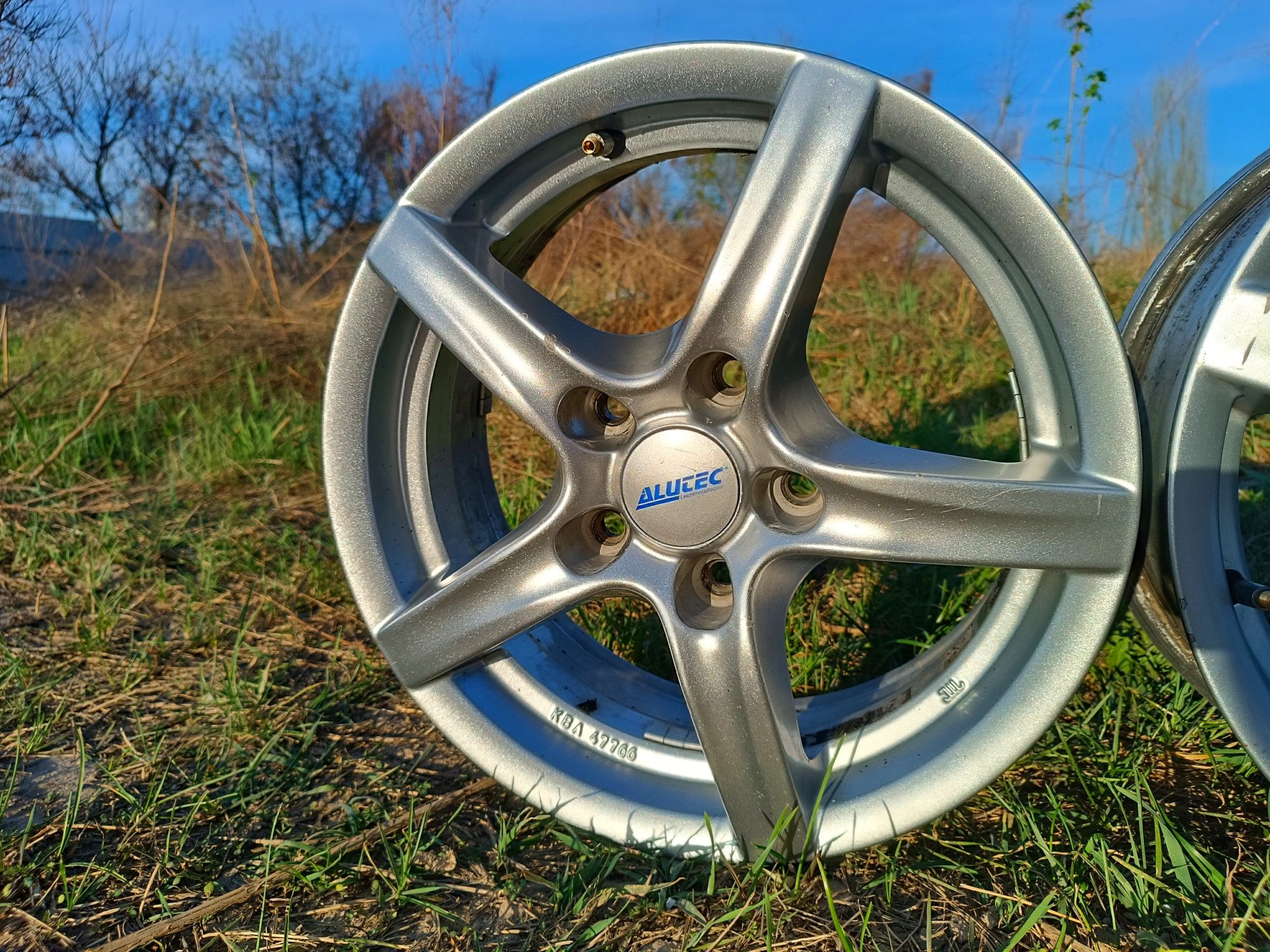 Диски R15 5*114.3 ET45 J6 ЦО 67.1 Кіа Хюндай І30 І20 Elantra Mazda 3