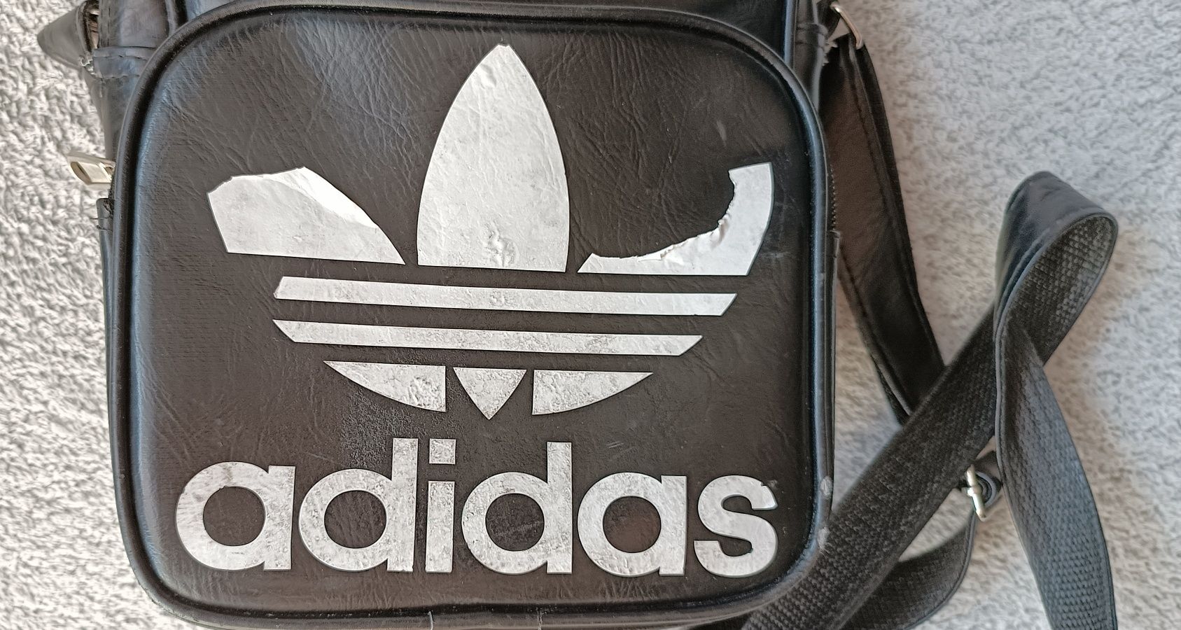 Torebka listonoszka z logo Adidas