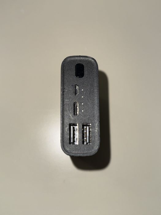 Повербанк - Mi Power Bank 3 Ultra Compact 10000mAh, чорний, робочий