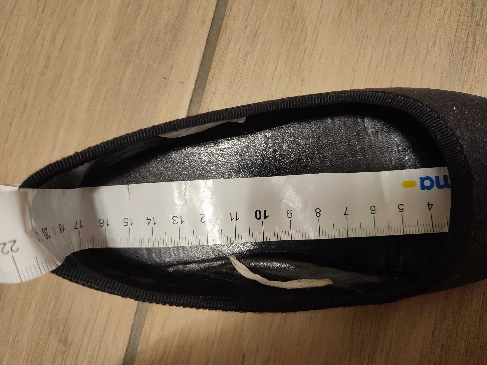 Buciki czarne pantofelki 28, 17,5cm