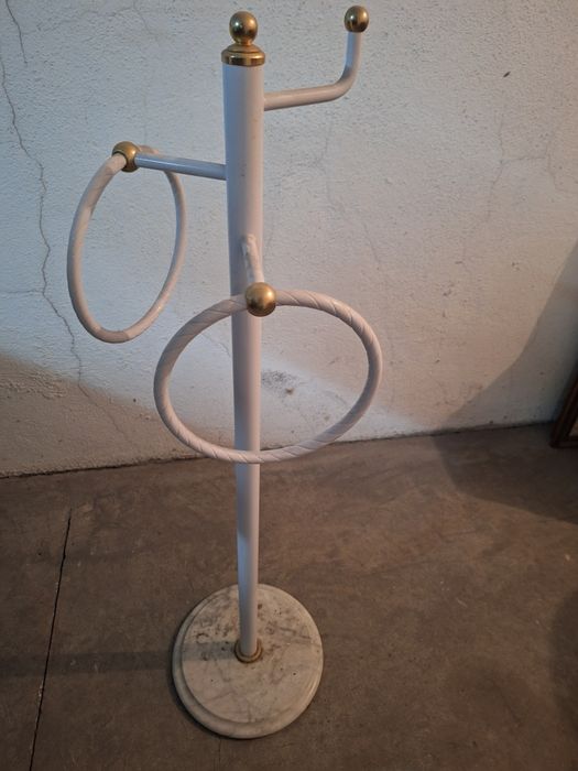 Toalheiro de casa de banho