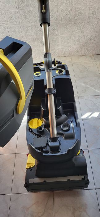 Lavadora de pavimentos profissional Karcher BR 35/12 C Bp Pack