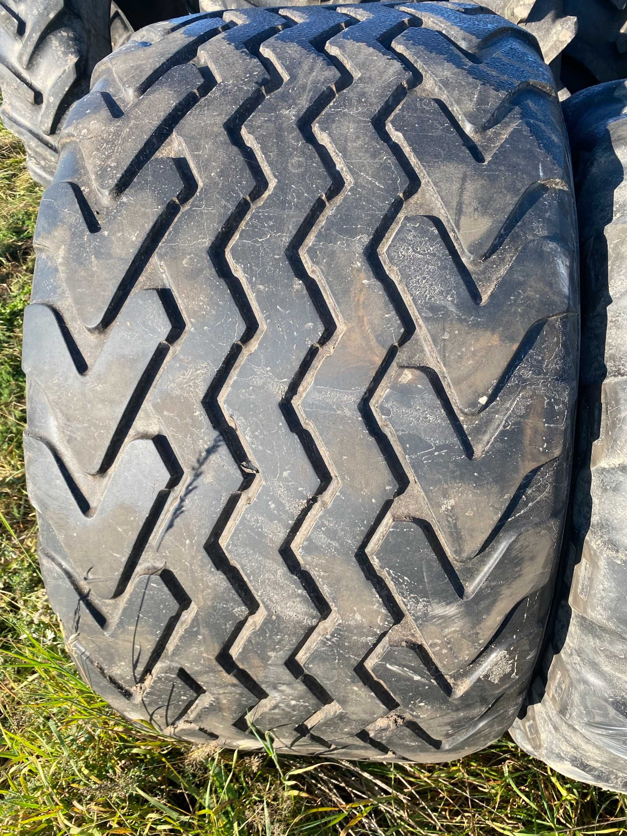 710/50r26.5 Vredestein