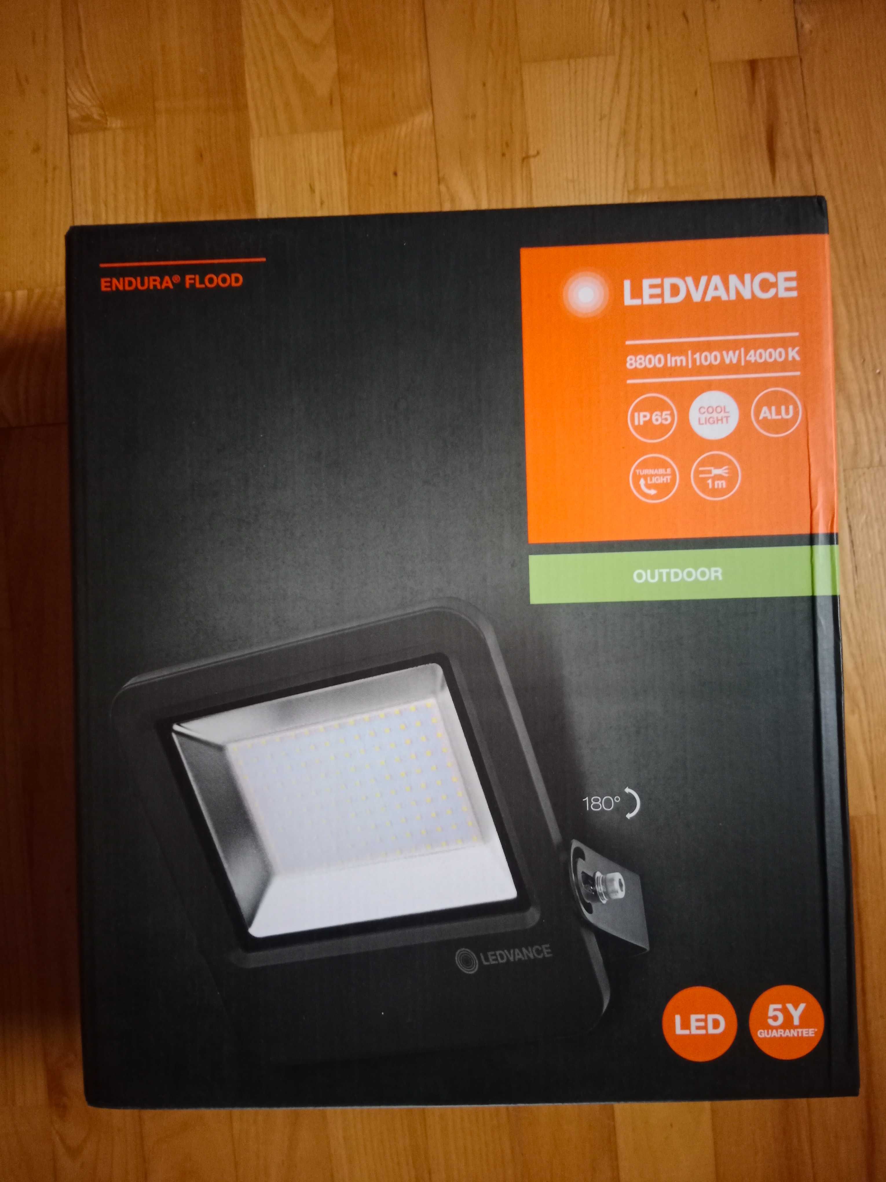 Naświetla z halogen LED LEDVANCE ENDURA FLOOD 100W IP65