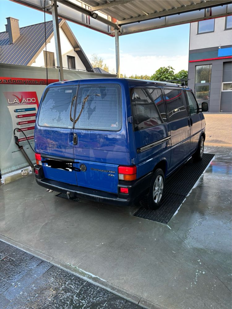 Sprzedam transportera t 4 2.5 tdi 9 osobowy