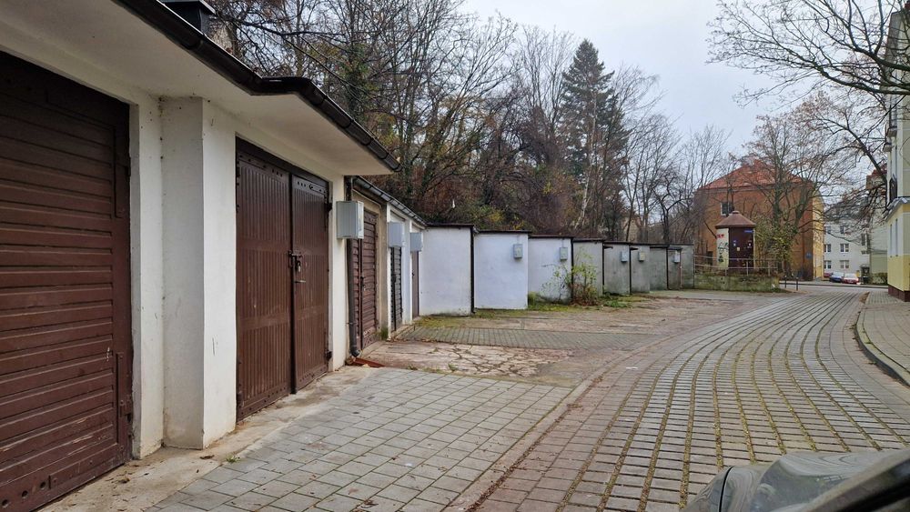 Gdynia / Kamienna Góra - GARAŻ, cesja najmu, 500 PLN/m-c (ul. Necla)