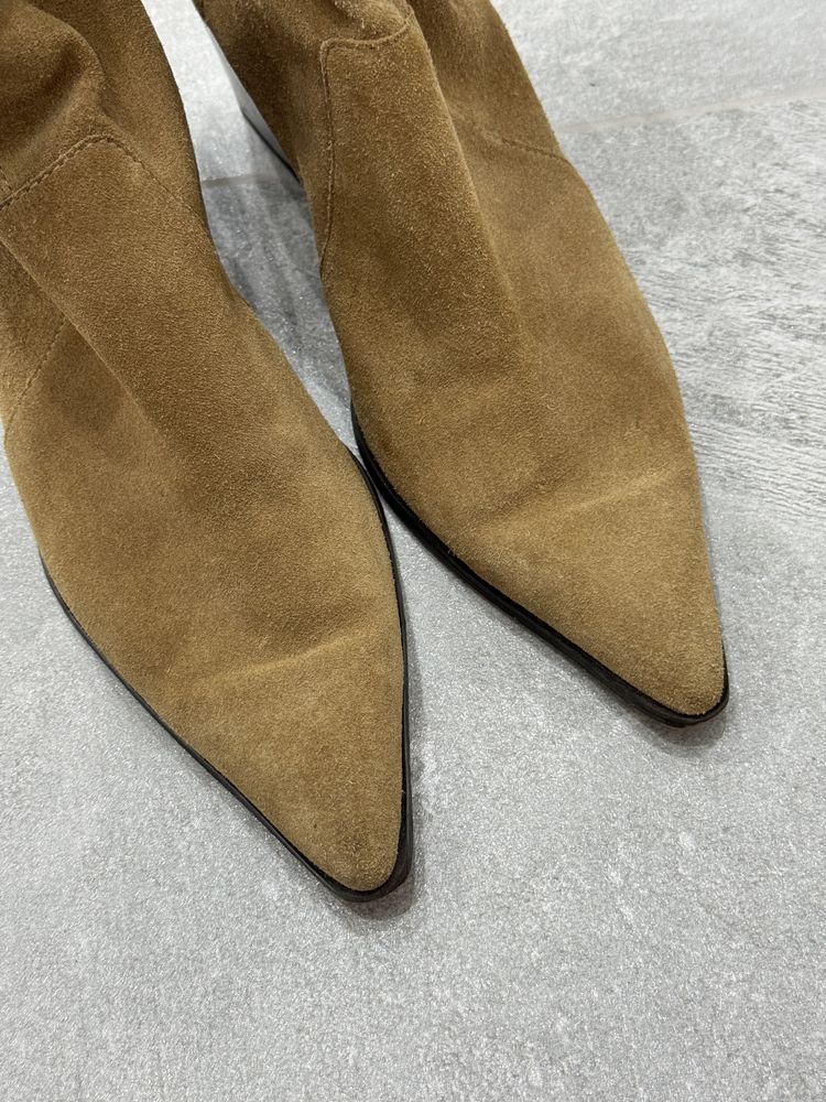Козаки від Zara. В ідеальному стані
