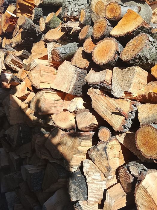 Sprzedam drewno opałowe kominkowe.ciete łupane
