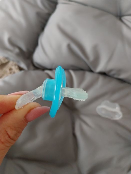 Gryzak silikonowy BabyOno niezastąpiony podczas ząbkowania!