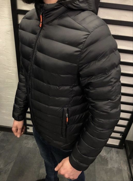 Демісезонна чоловіча куртка на синтепоні