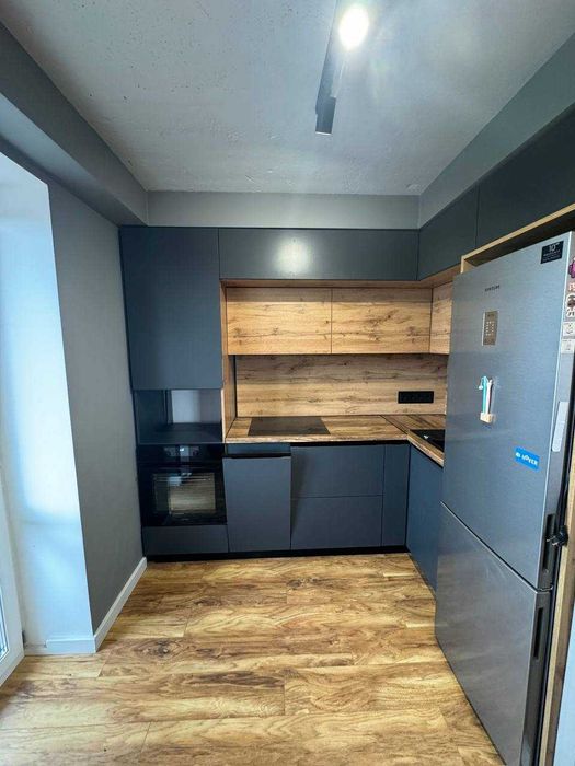 Дворівнева квартира з сучасним ремонтом, Виставка