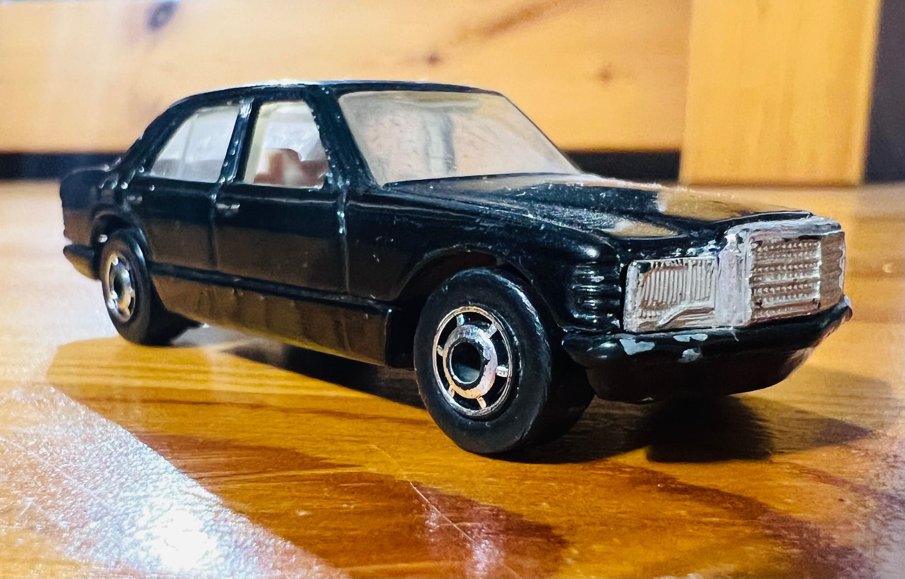 HOTWHEELS MERCEDES BENZ 380 SEL W126 Model 1981r. Czarny Klasyk UNIKAT