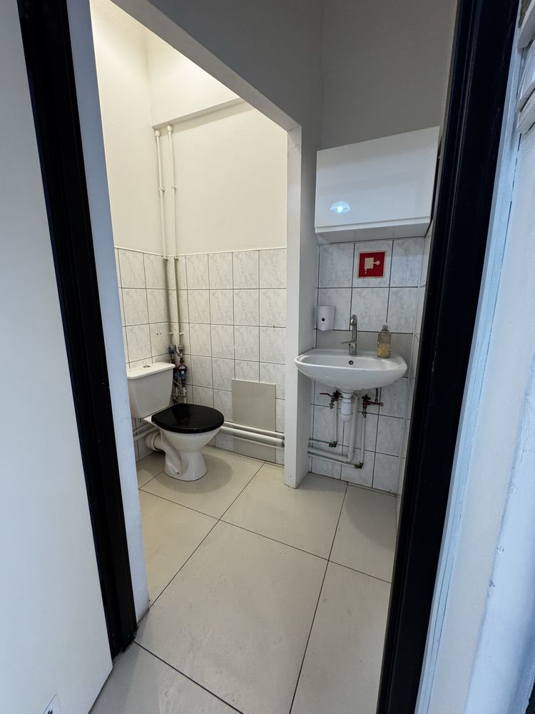 Lokal usługowo handlowy 37m