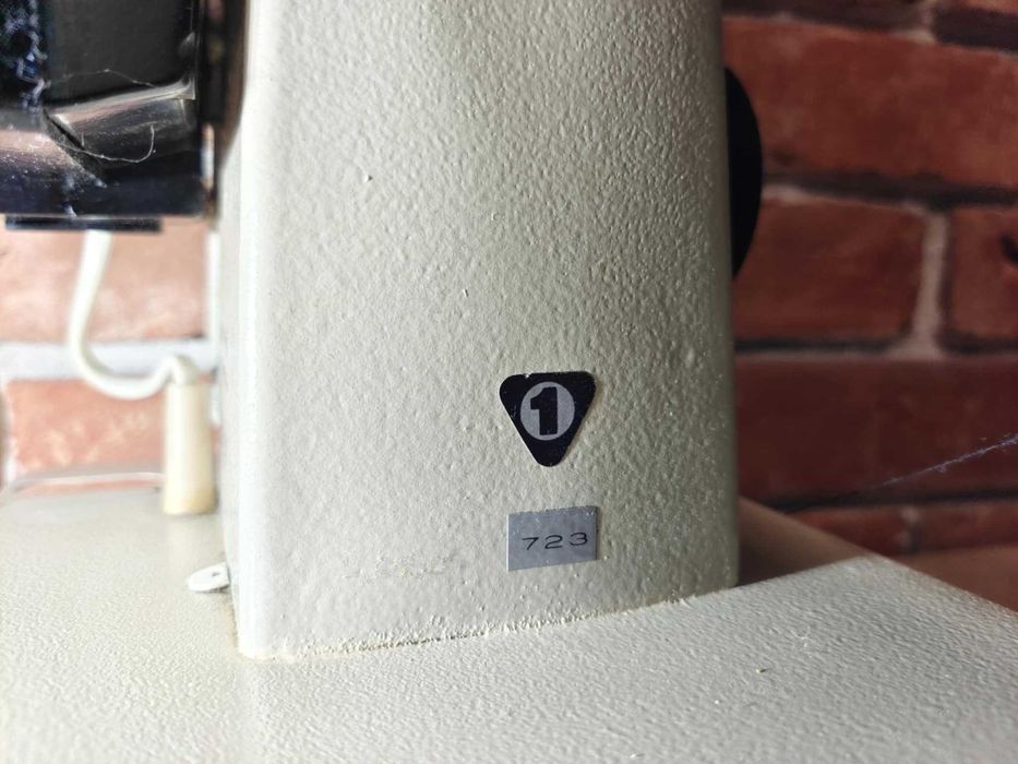 Kultowa maszyna do szycia Łucznik 723