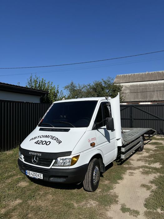 Евакуатор Sprinter 2.2 дизель 4.70 платформа