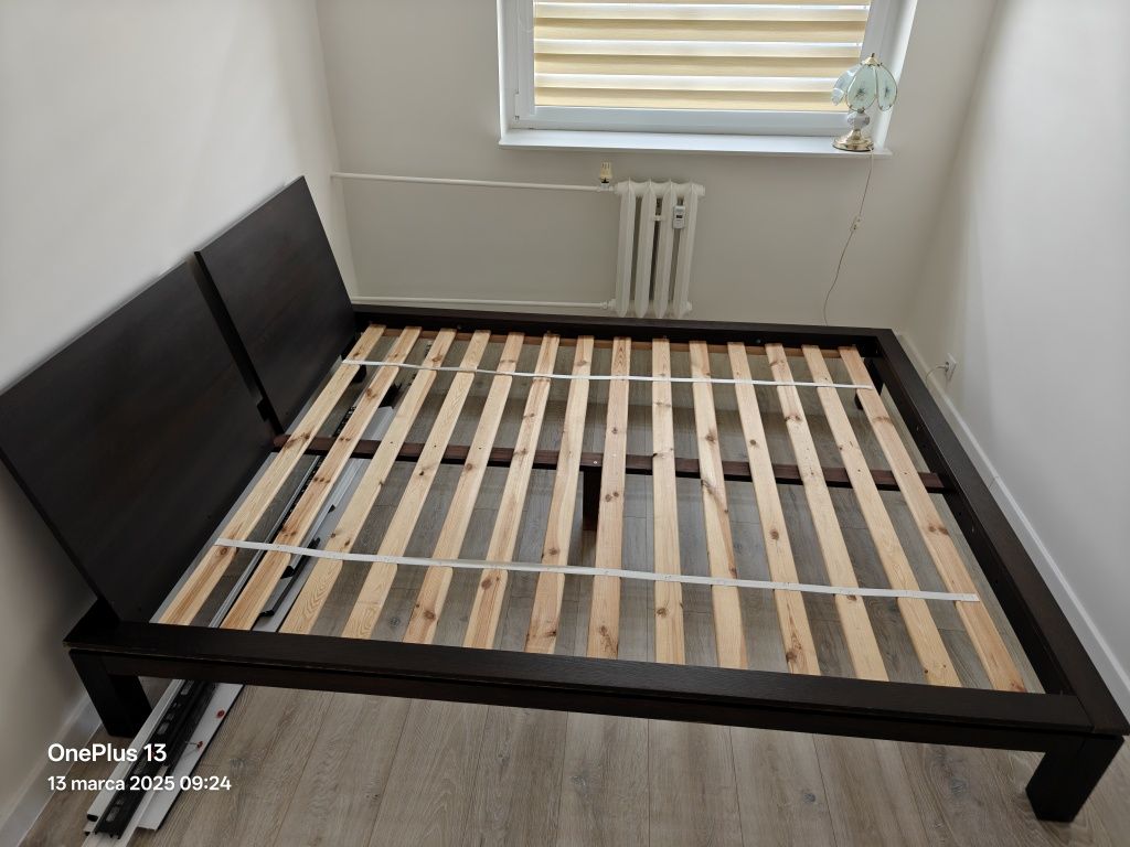 Łóżko ze stelażem 160x200 stan bardzo dobry