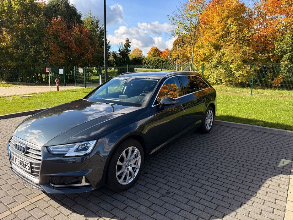 Audi A4 Audi a4 Quattro Avant 2.0 TDI  FullLedy Matrix Radary Hak
