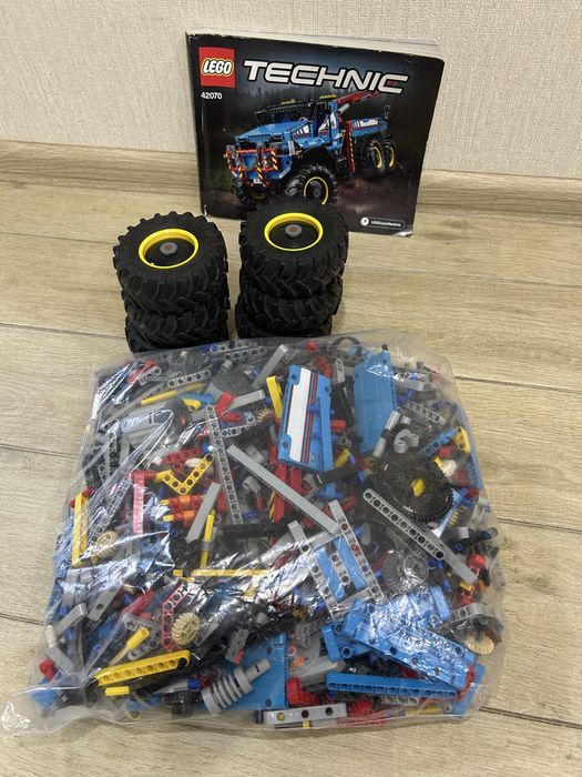 LEGO Technic 42070 Tow Truck