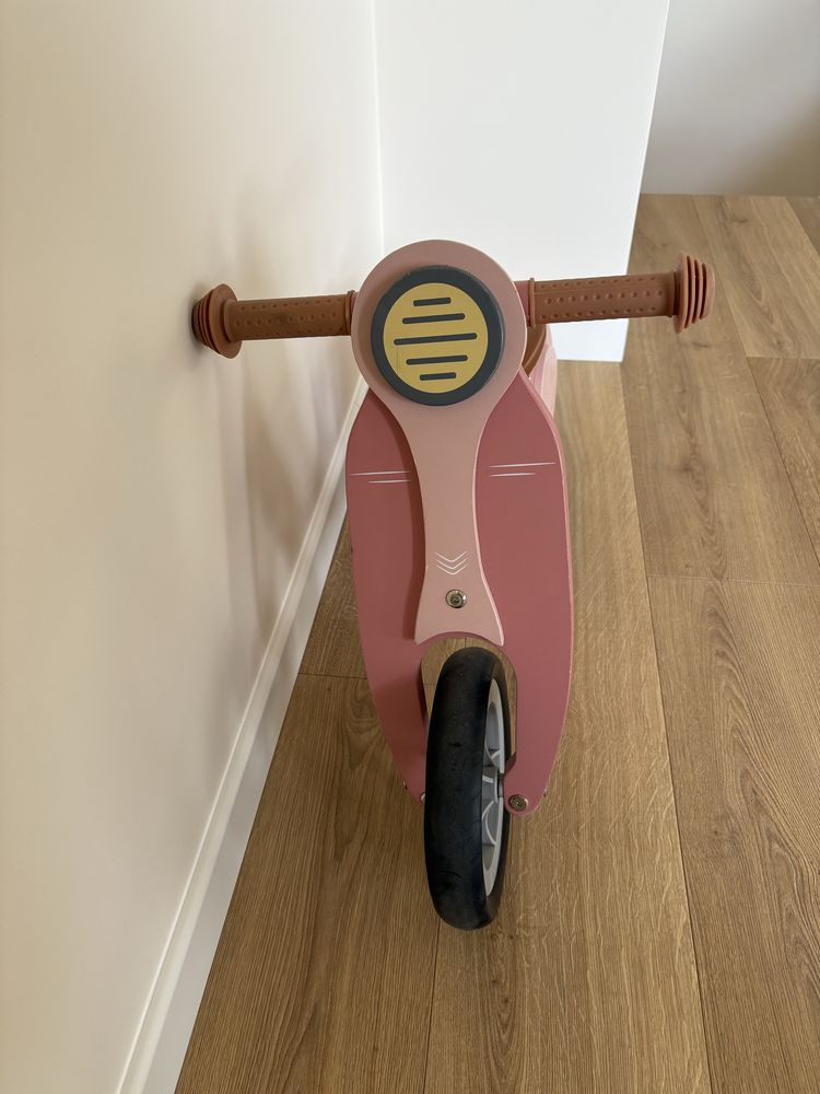 Scooter rowerek biegowy drewniany Little Dutch różowy