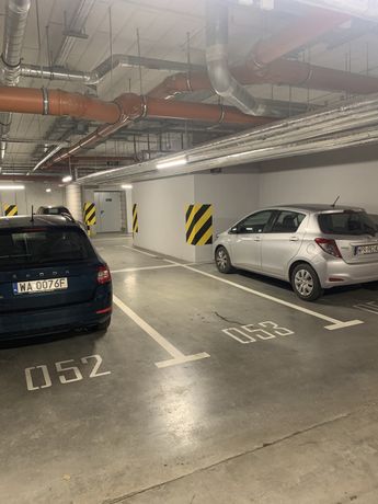 Miejsce parkingowe w garażu podziemnym