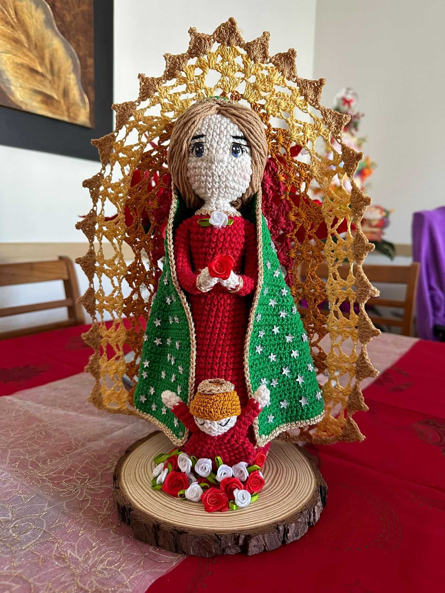Santinha Amigurumi Nossa Senhora de Guadalupe