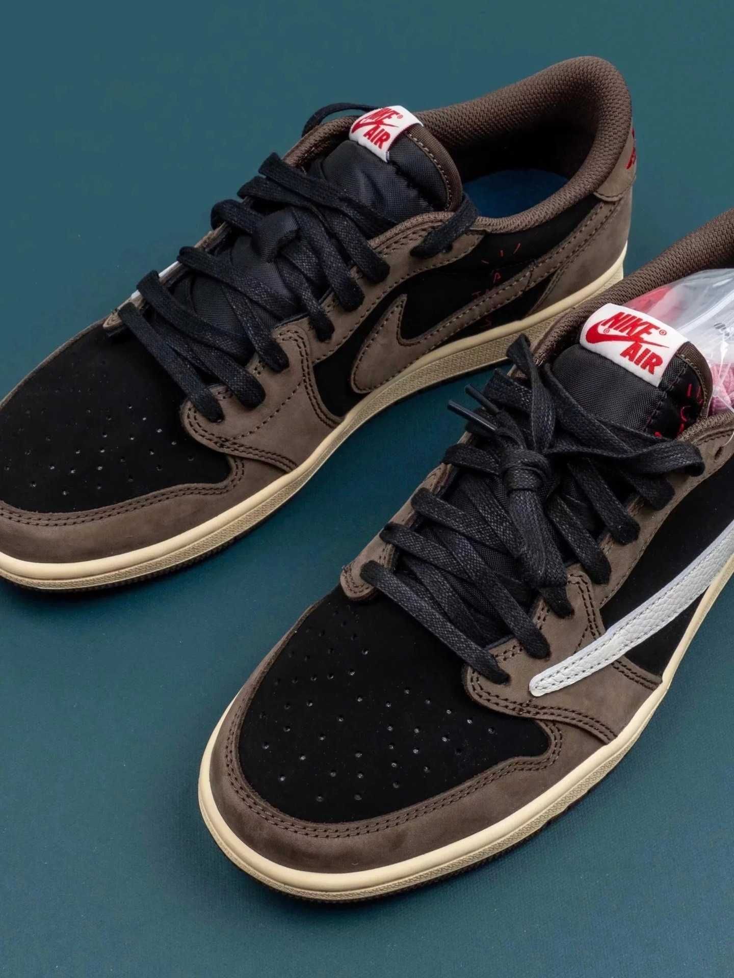 buty Espadryle Jordan_1_Retro_Low_OG_SP_Travis_Scott_Mocha R.38.5